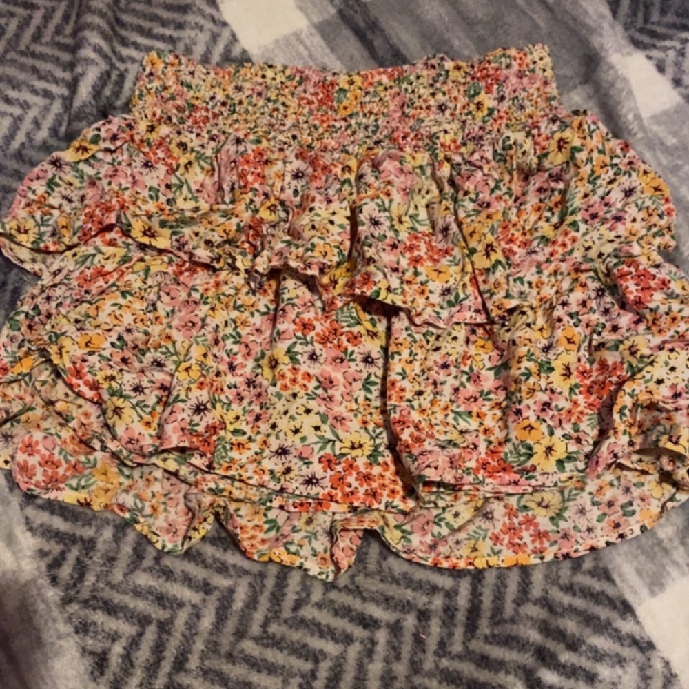 super cute skirt from veromoda size Medium